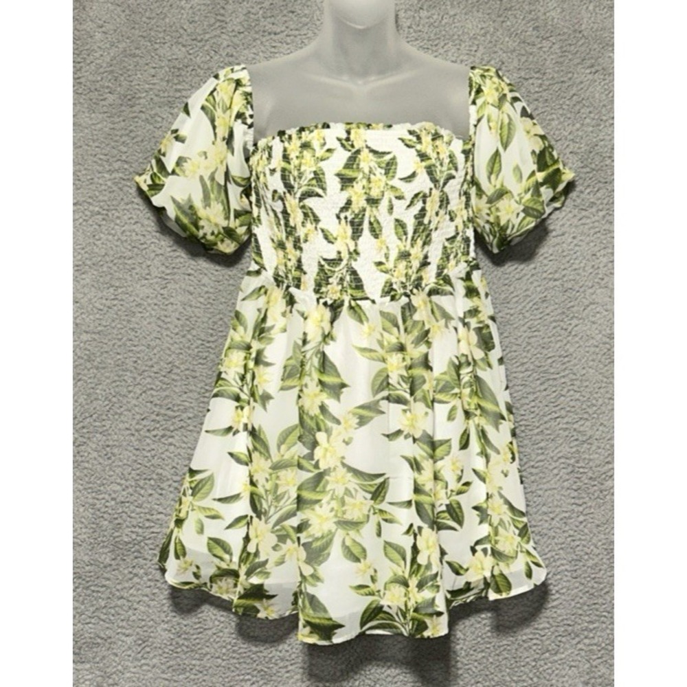 Betsey Johnson White Green Floral Tropical Puff Sleeve Mini Dress Size Medium